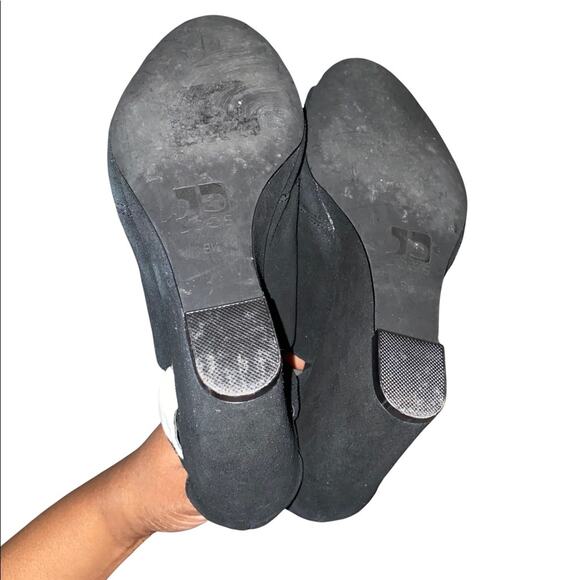 Joe's Jeans Wedged Heel Strapped Sandal Black with grey/burgundy size 9.5 - Picture 4 of 14